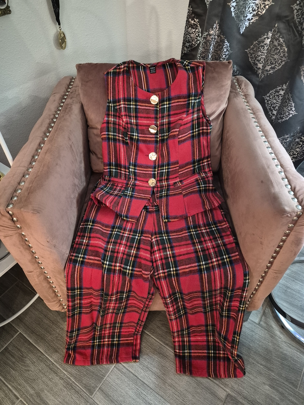 SHEIN Red Plaid Sleeveless Pantsuit with Gold-Tone Buttons